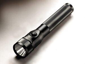 Stream stinger Noire LED Rechargeable avec transfo 220v