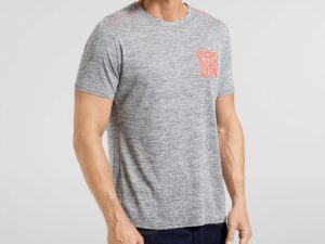 T-shirt avec logo de poche M