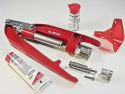 KIT PRESSE DE RECHARGEMENT MANUELLE LEE TRANSPORTABLE