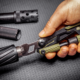 OUTIL MULTIFONCTION GUN TOOL FUSIL - Vue 3