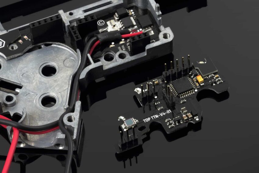 TITAN V2 NGRS ADVANCED SET FRONT - Vue principale