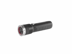 Lampe torche noire en gros plan