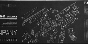 TAPIS DE TRAVAIL AK47