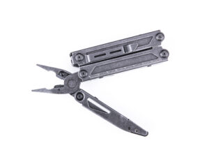 PINCE MULTI OUTILS PIONEER MT20 EN ACIER - 14 EN 1