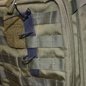 porte garrot molle minimaliste vert olive nikaia sheaths